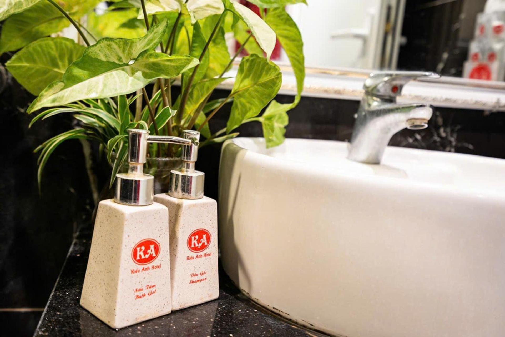 Kieu Anh Hotel Ha Noi Ханой Екстериор снимка